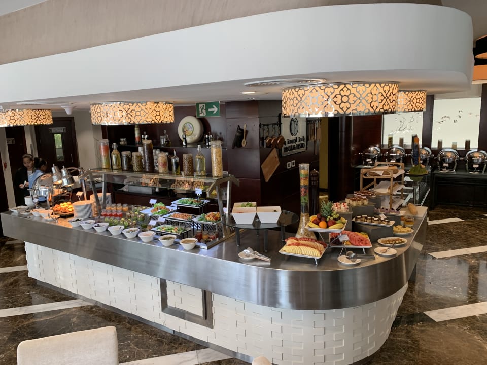 Gastro City Seasons Towers Hotel