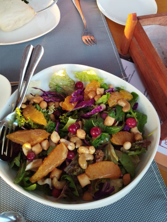 Gastro Anissa Beach & Village