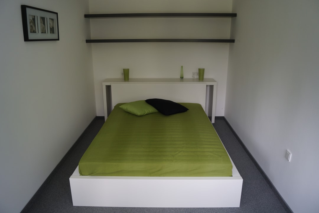 Zimmer Ferienwohnung Grüne Oase
