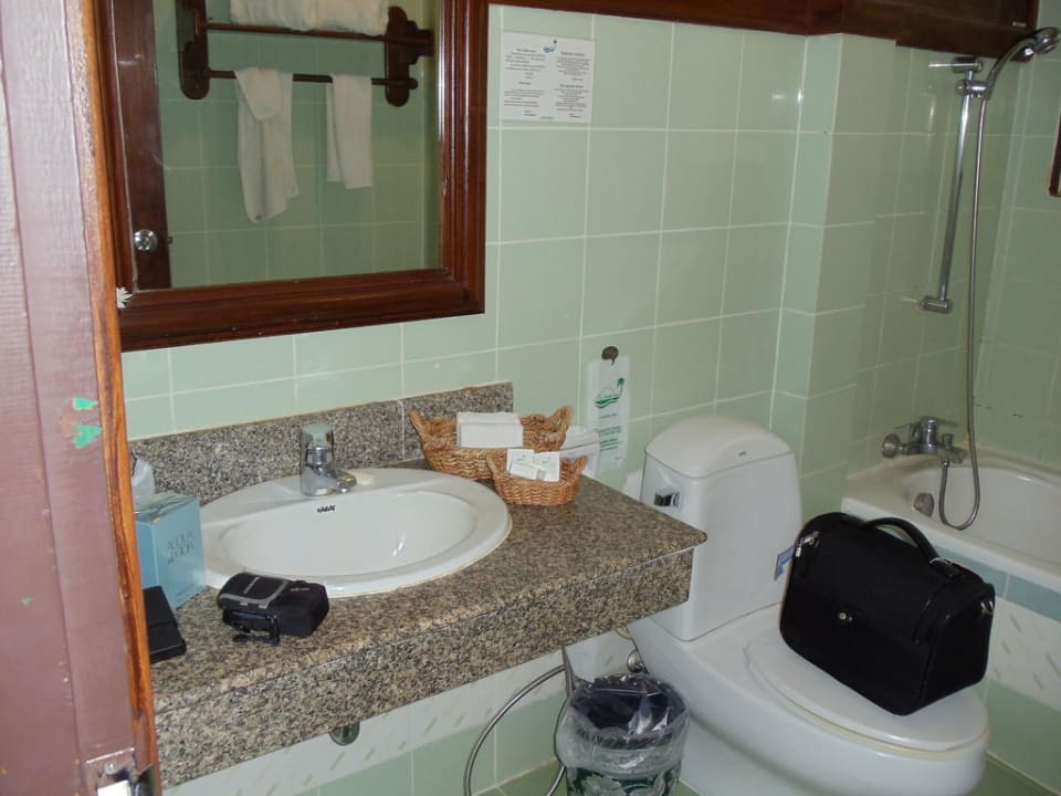 Badezimmer - oberflächlich betrachtet The Fair House Beach Resort