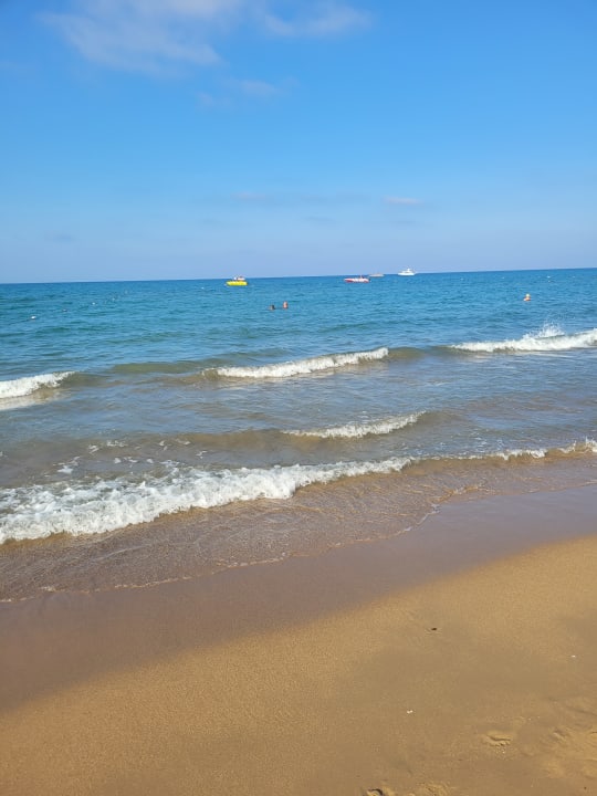 Strand Royal Taj Mahal Hotel