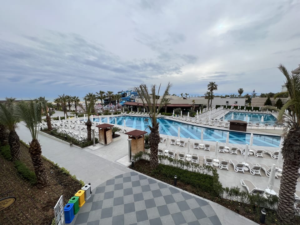 Pool Kirman Belazur Resort & Spa