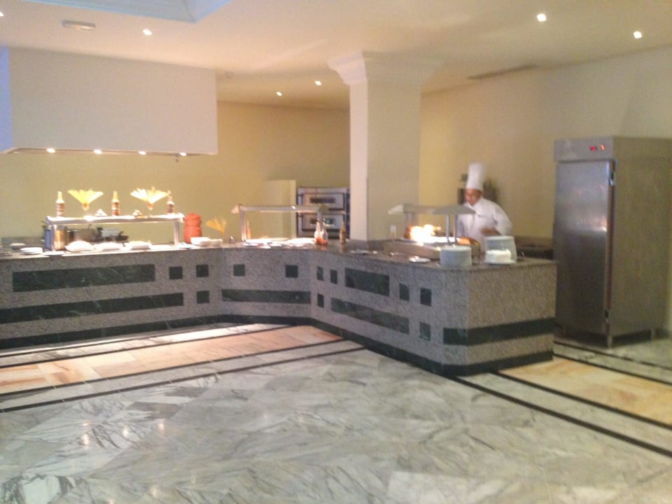Frische Lammkeule, Pizza und Nudeln Sentido Marillia Resort & Spa