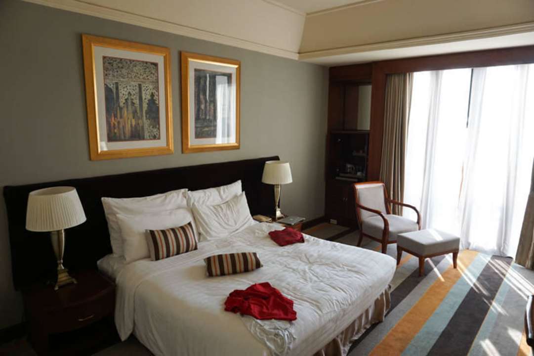 Zimmer Chatrium Hotel Royal Lake Yangon