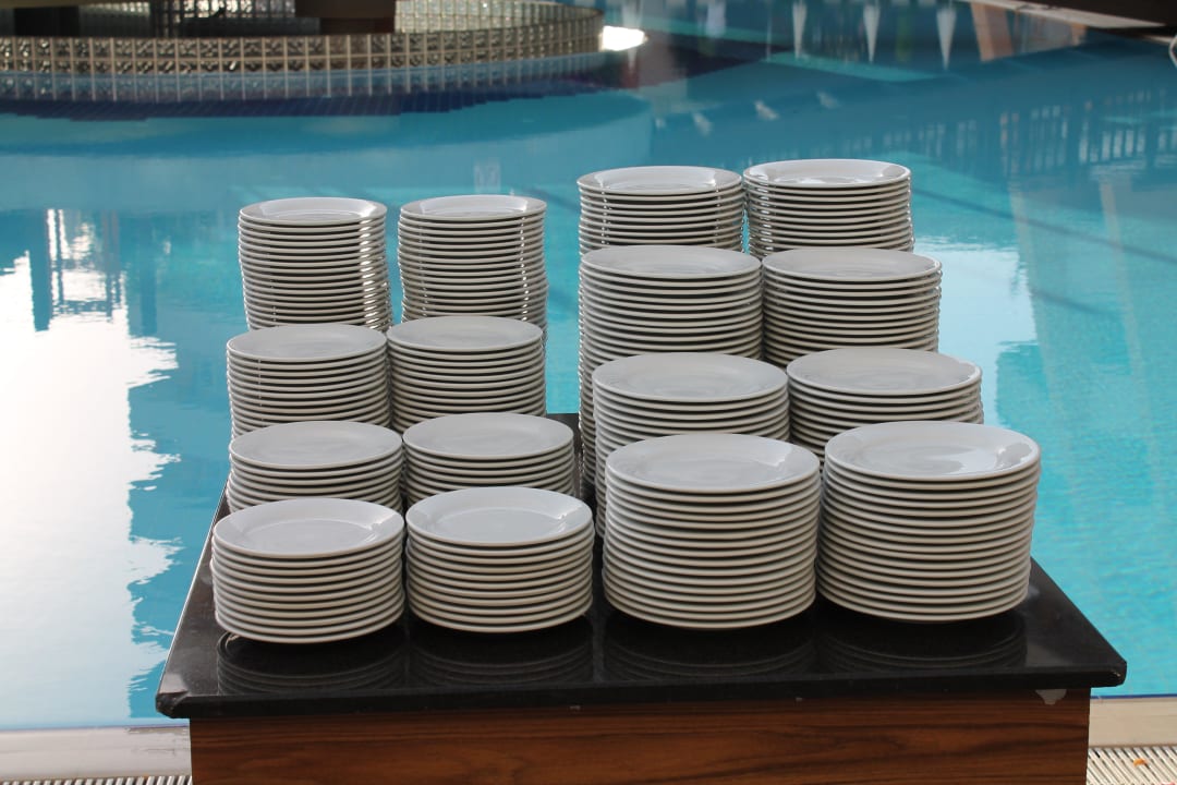 Teller zum Abendessen Alaiye Resort & Spa