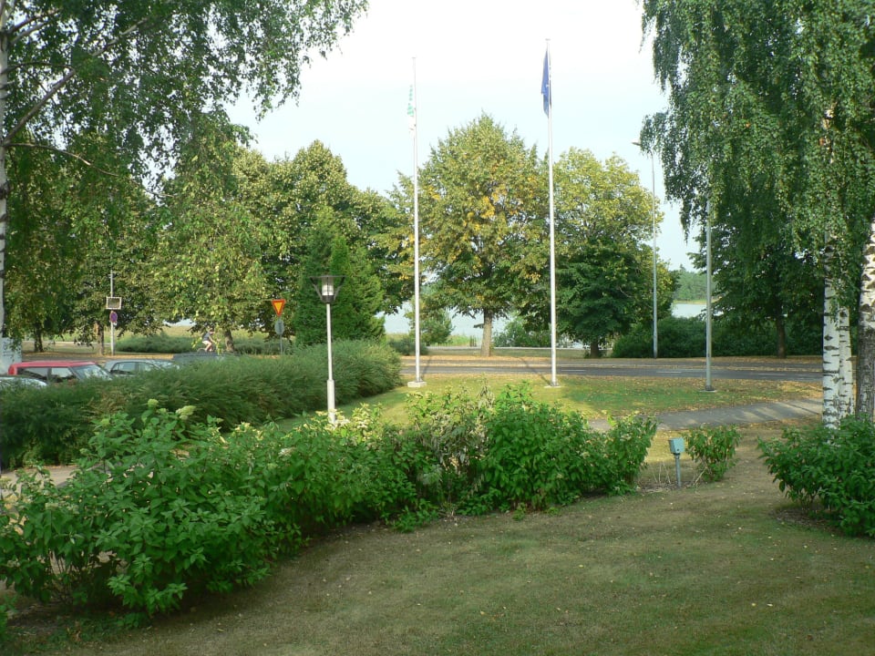 Front yard of Hotel Radisson BLU Hotel Espoo