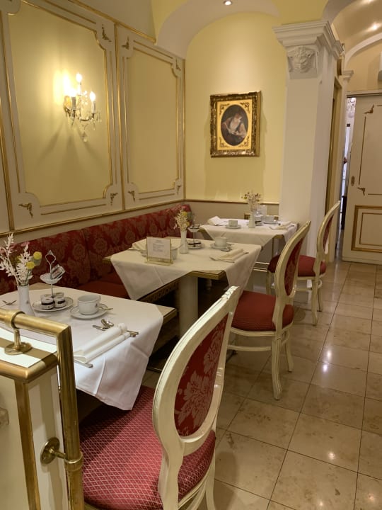 Gastro Schlosshotel Römischer Kaiser