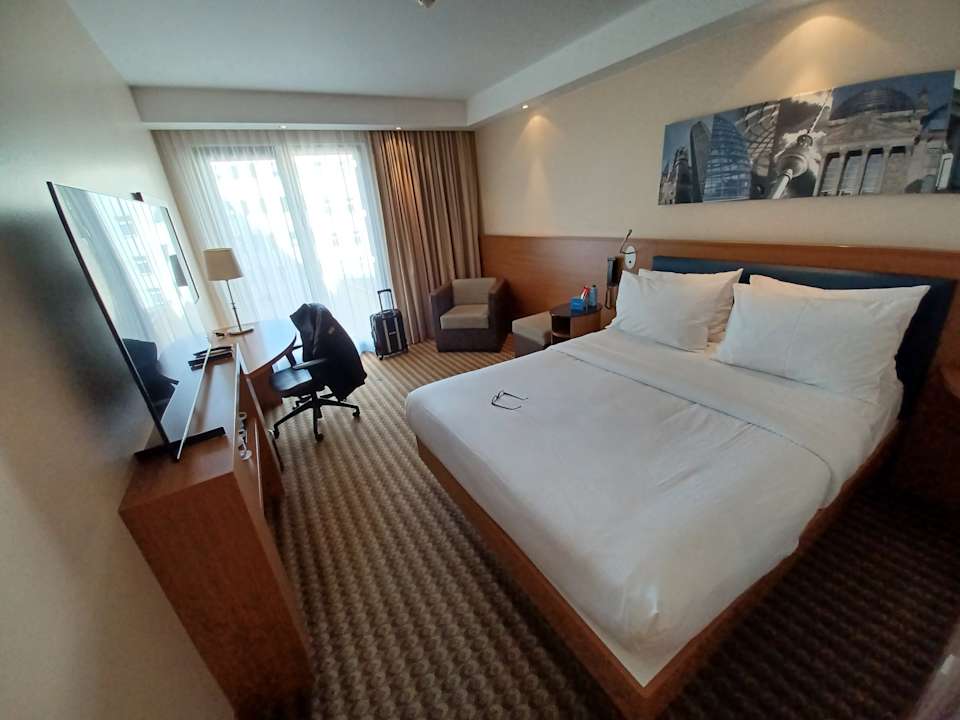 Zimmer Hampton by Hilton Berlin City West