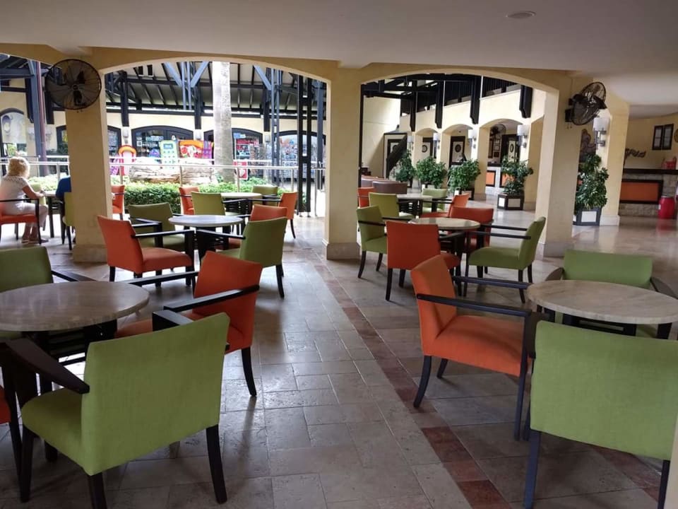 Lobby Melas Holiday Village