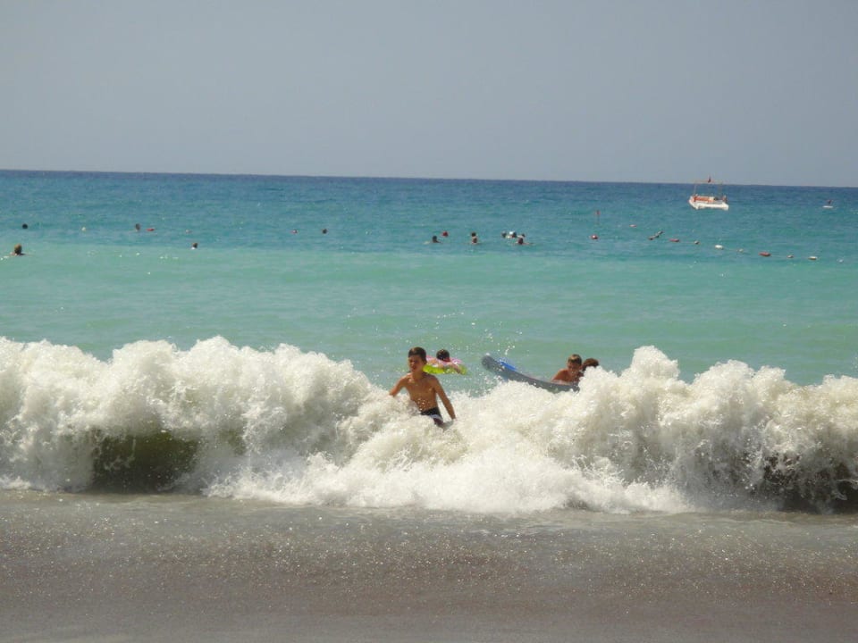 На пляже Arycanda Kirman Premium