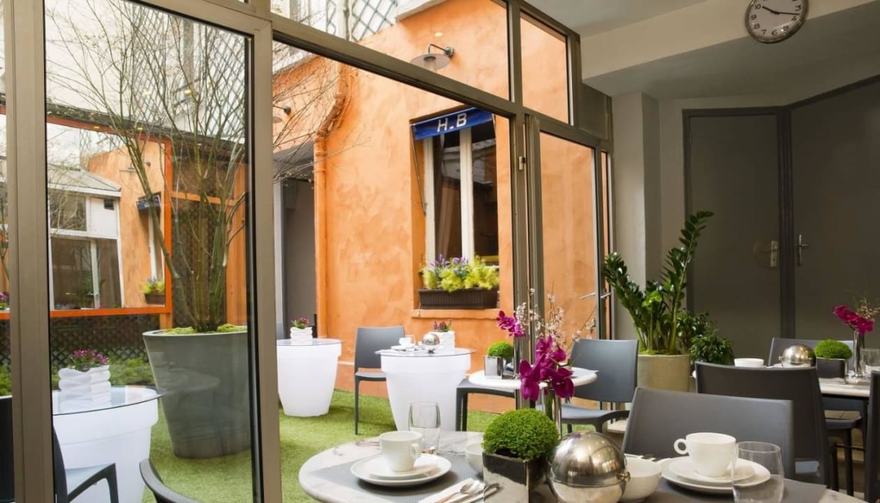 Lounge Hotel Beaumarchais Rue Oberkampf