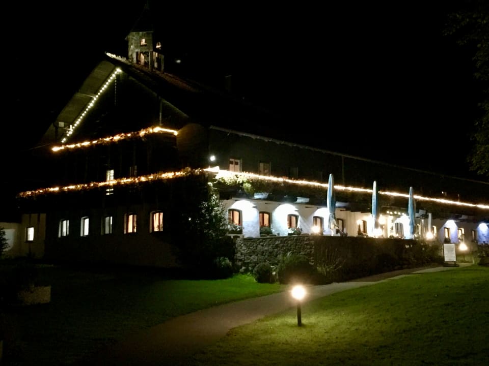 Außenansicht Hotel Gut Schmelmerhof