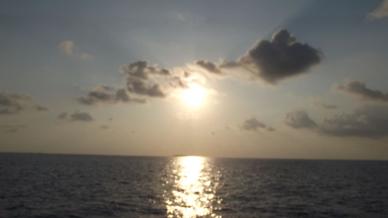 Sonnenuntergang bei der Sunset-Cruise- Super! Meeru Maldives Resort Island