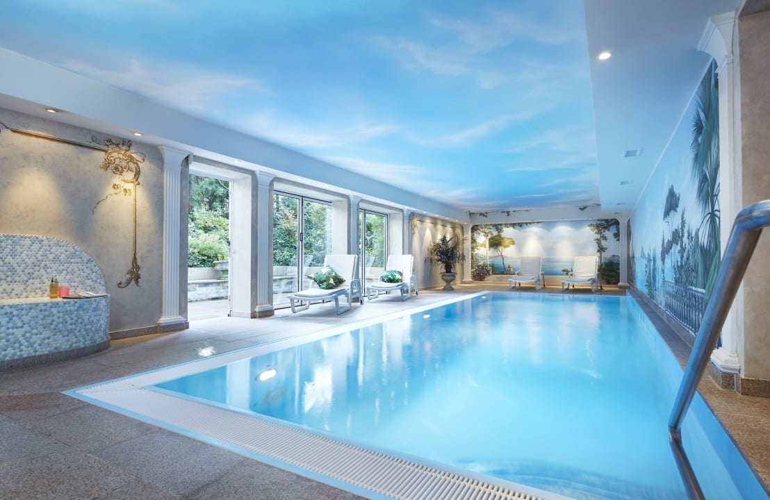 Pool Bernstein Villa Kastania