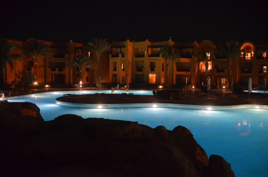 Pool bei Nacht Stella Beach Resort & Spa Makadi Bay