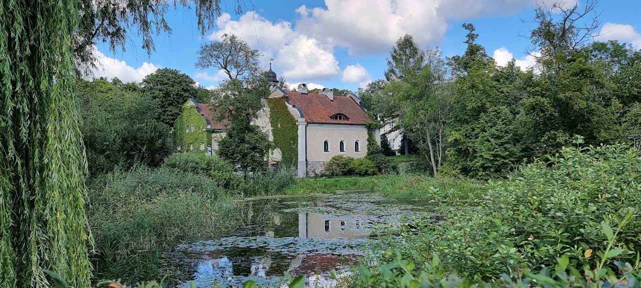Außenansicht Pałac i Folwark Galiny