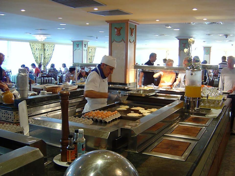 Frühstücksbuffet Grupotel Montecarlo