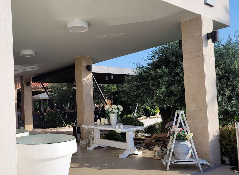 Außenansicht alltoura Club Hotel Poseidon Palace