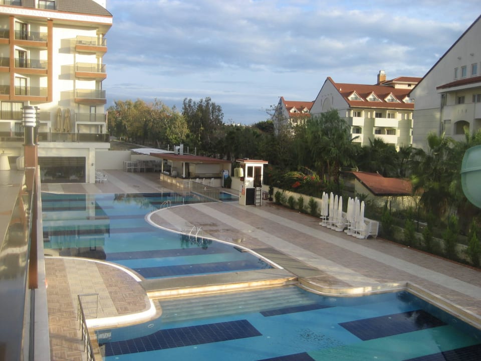 Poolanlage Glamour Resort & Spa