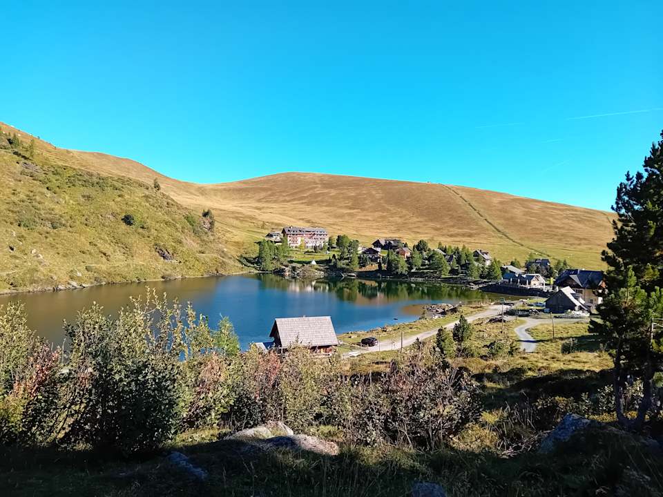 Gartenanlage Zirbenhütte am Falkert auf der Heidi-Alm