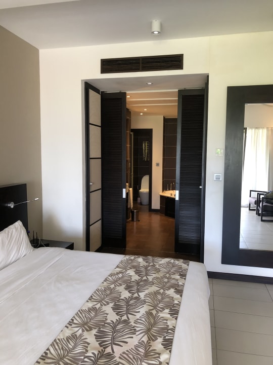 Zimmer Crystals Beach Resort Belle Mare, a member of Radisson Individuals