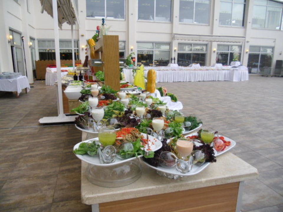 Die galas Saturn Palace Resort Hotel