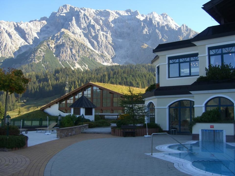 Blick von der Terrasse Übergossene Alm Resort