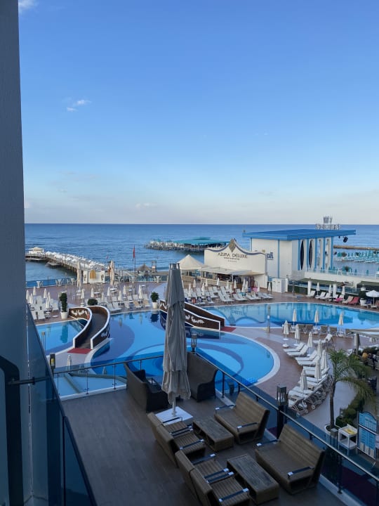 Ausblick Azura Deluxe Resort & Spa Hotel