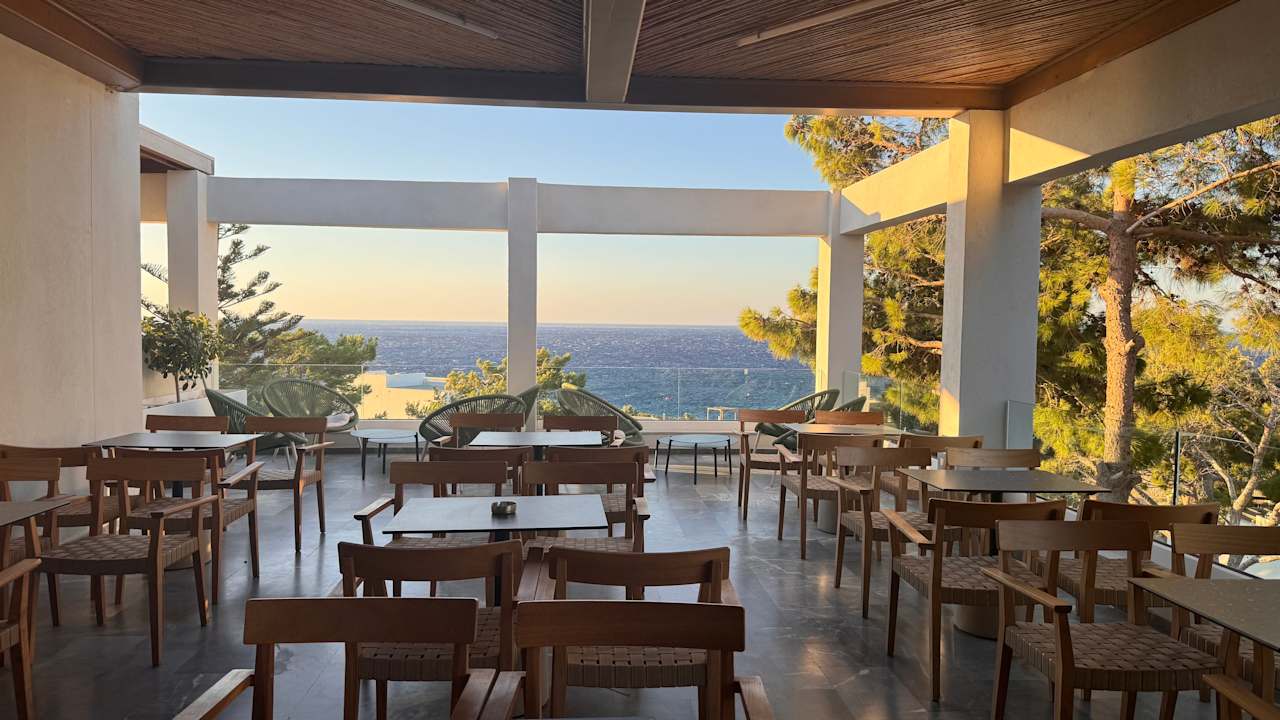Gastro Hotel Kakkos Bay