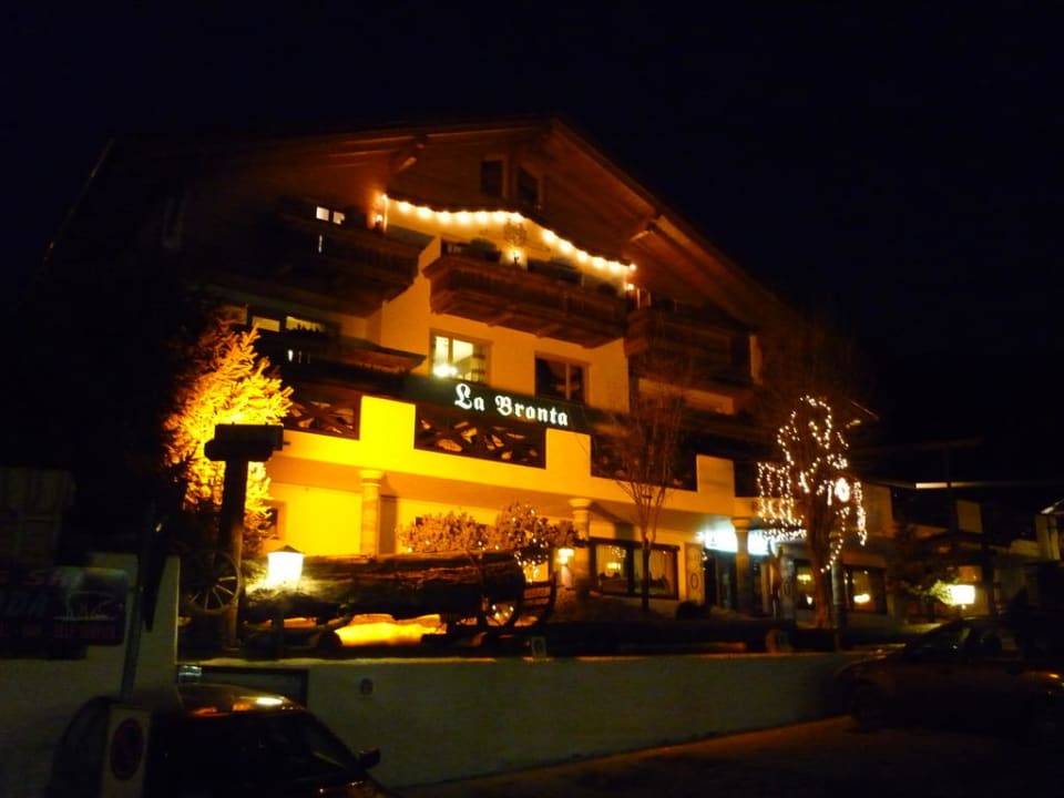 La Bronta bei Nacht Gasthof La Bronta
