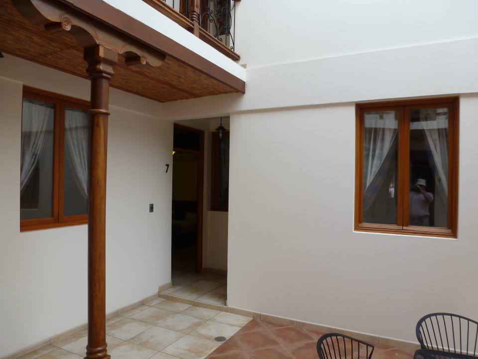 Eingang zum Zimmer                                 Hotel El Almirante