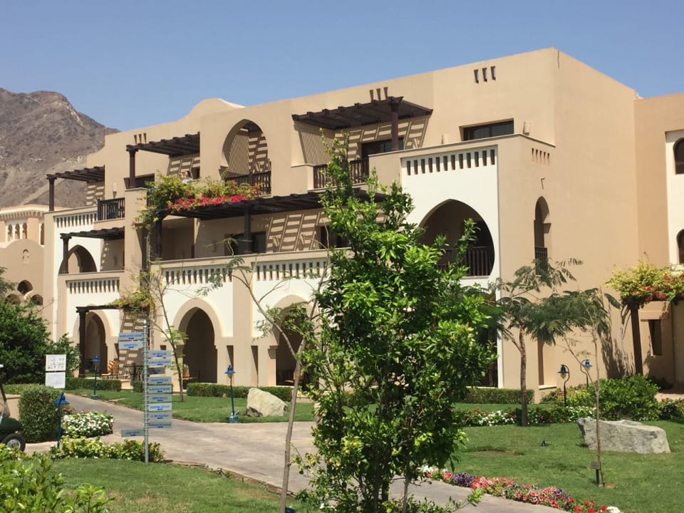 Gartenanlage Miramar Al Aqah Beach Resort