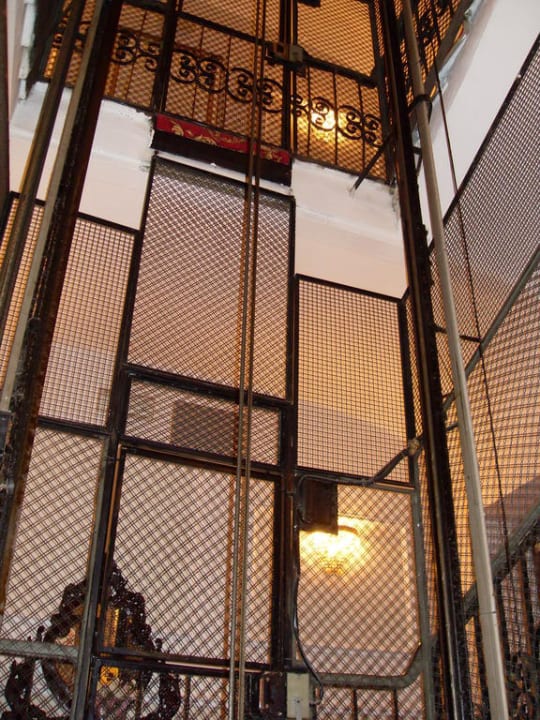 Ascenseur Hotel Andreotti