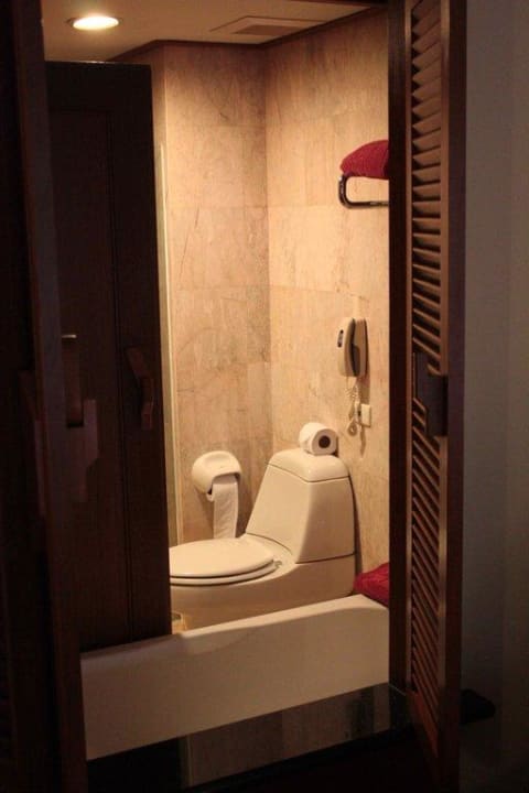 Vom Zimmer ins WC Chada Thai Village Resort