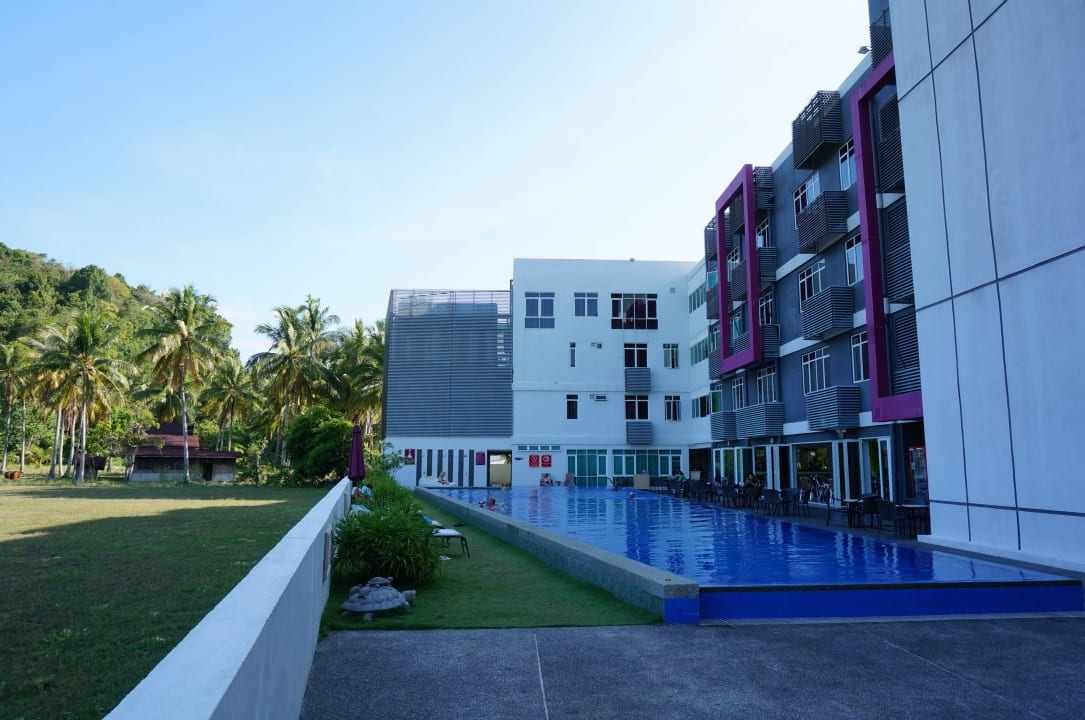 Pool Fave Hotel Cenang Beach