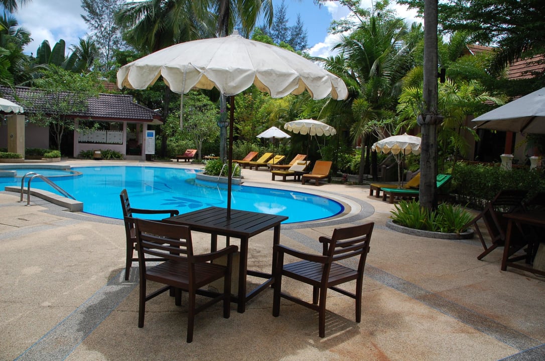 Die Poolbar beim kleinen Pool Fanari Khaolak Resort