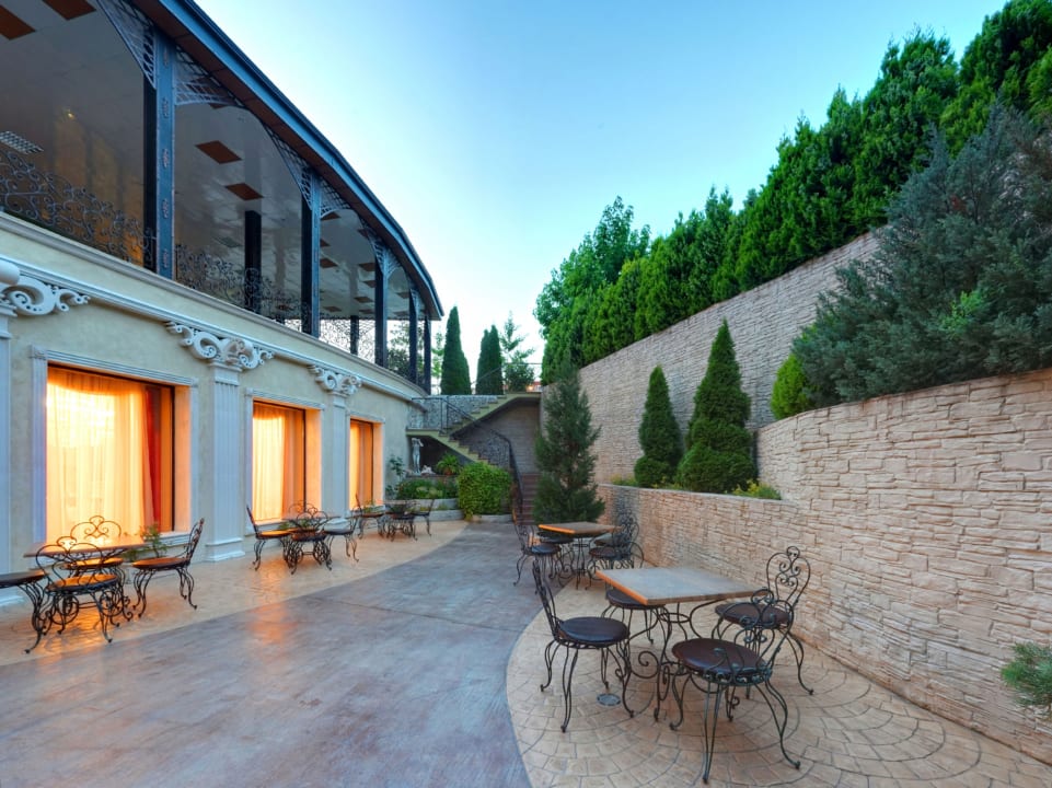 Gartenanlage Elena Hotel