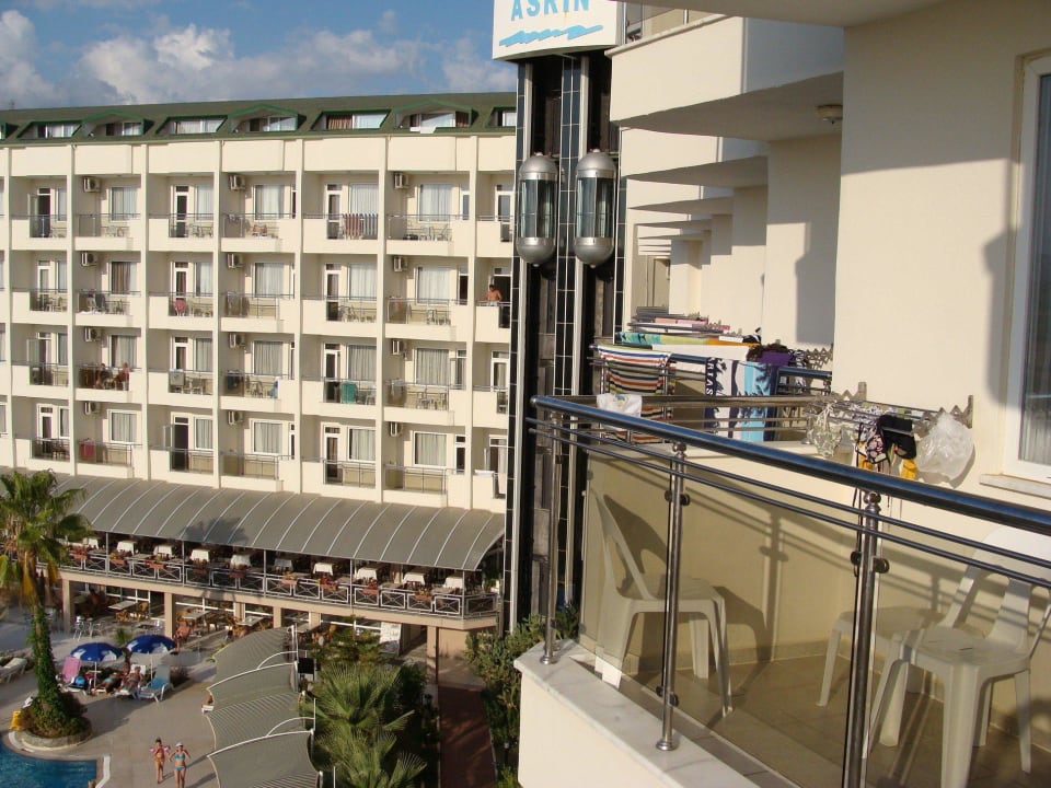 Výhled z našeho pokoje Hotel Asrin Beach