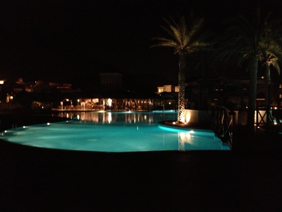 Pool Miramar Al Aqah Beach Resort