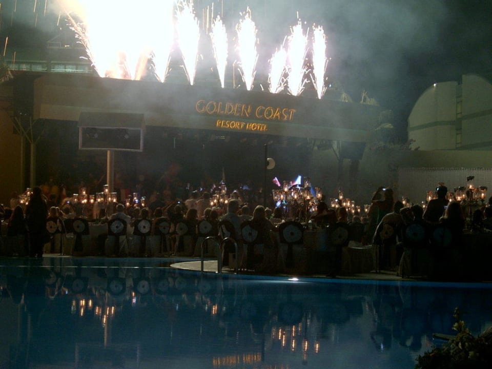 Feuerwerk zur Gala VONRESORT Golden Coast
