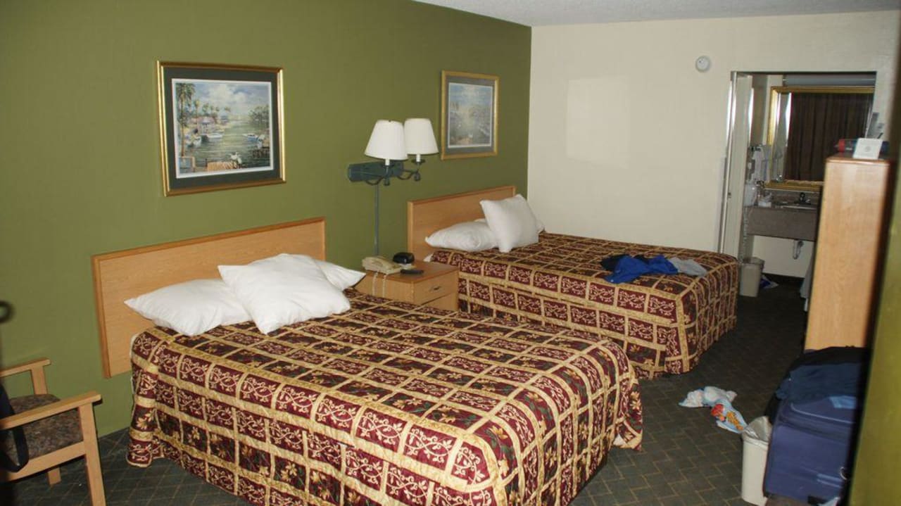 Zimmer Hotel Days Inn Bradenton Near The Gulf