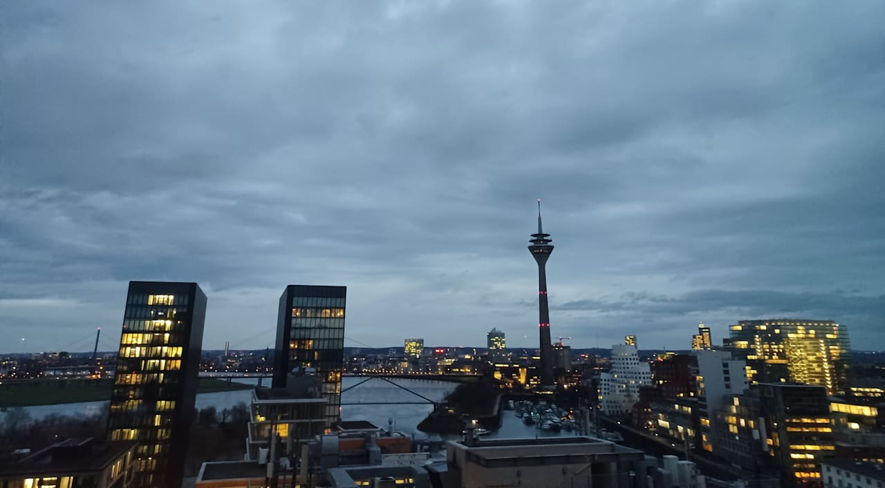 Ausblick INNSiDE by Meliá Düsseldorf Hafen