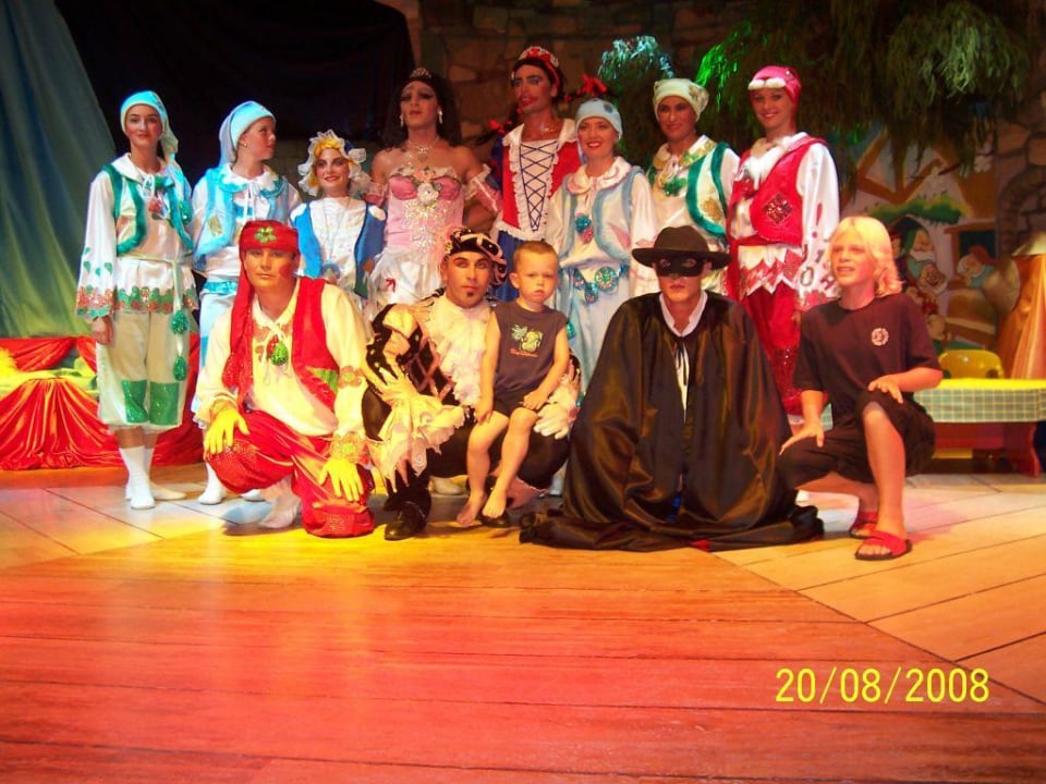 Animationsteam vom Hotel Arum Barut Collection