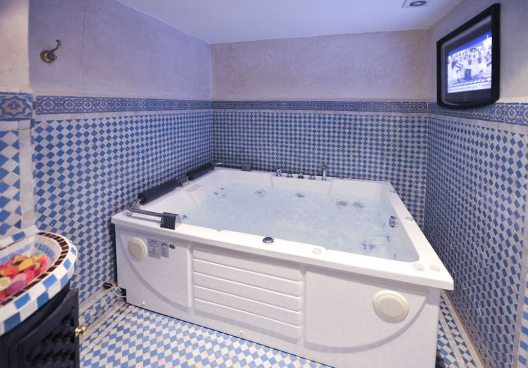 Jacuzzi Hotel Riad & Spa Mabrouk