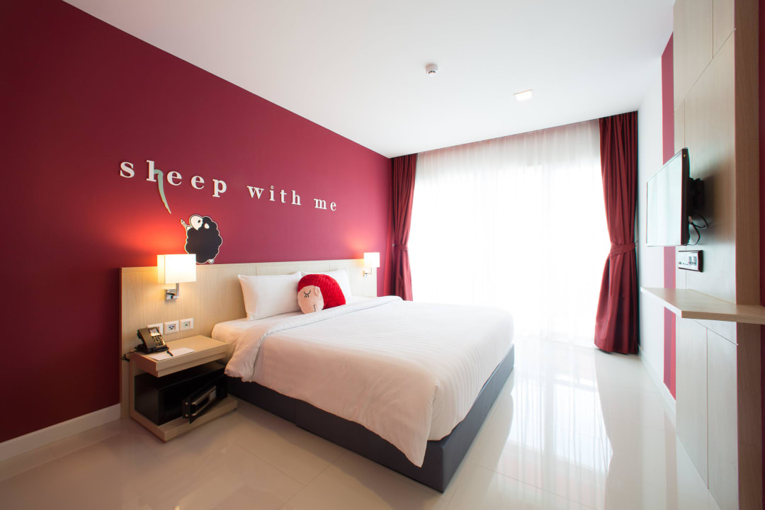 Superior Room Sleep with me Hotel - design hotel @ patong