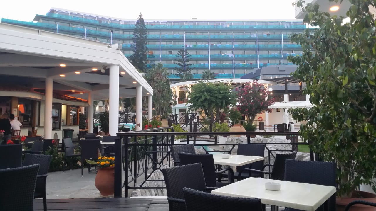 Gartenanlage Hotel Calypso Beach