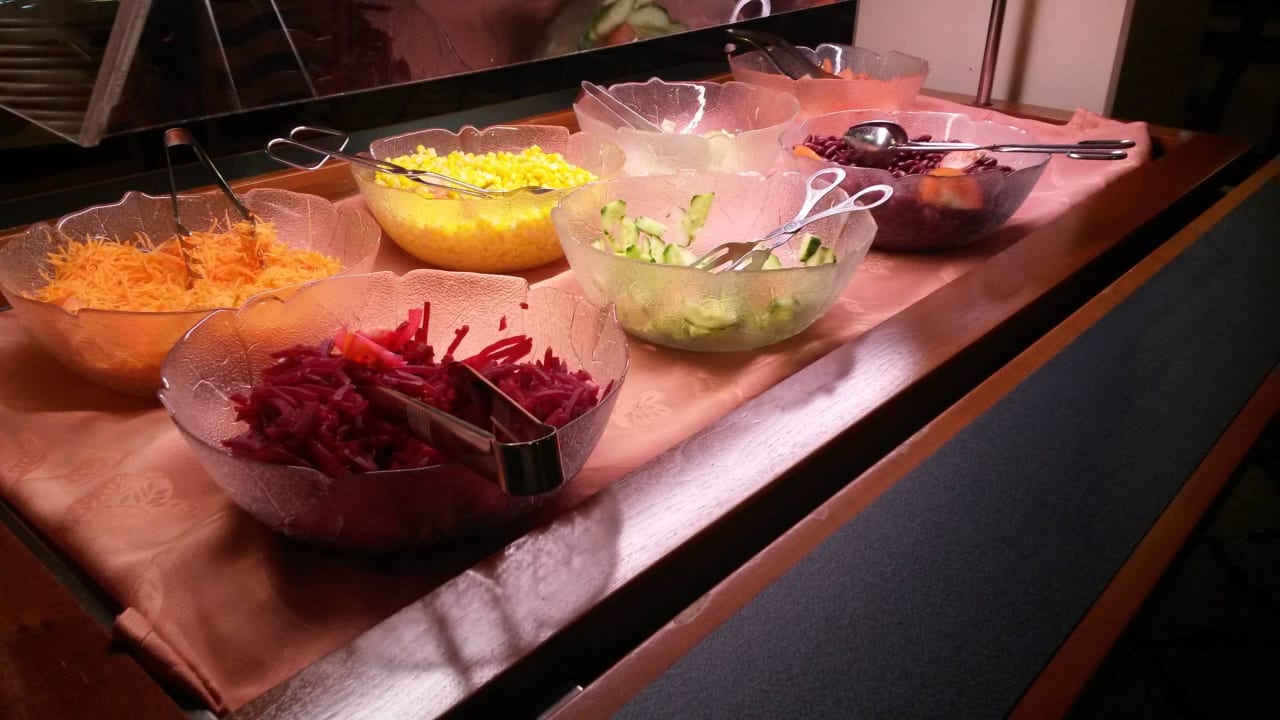 Salatbuffet - täglich gleich Alpenhotel Edelweiss