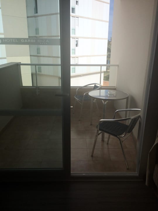 Unrenoviertes Zimmer Hotel Garbi Ibiza & Spa