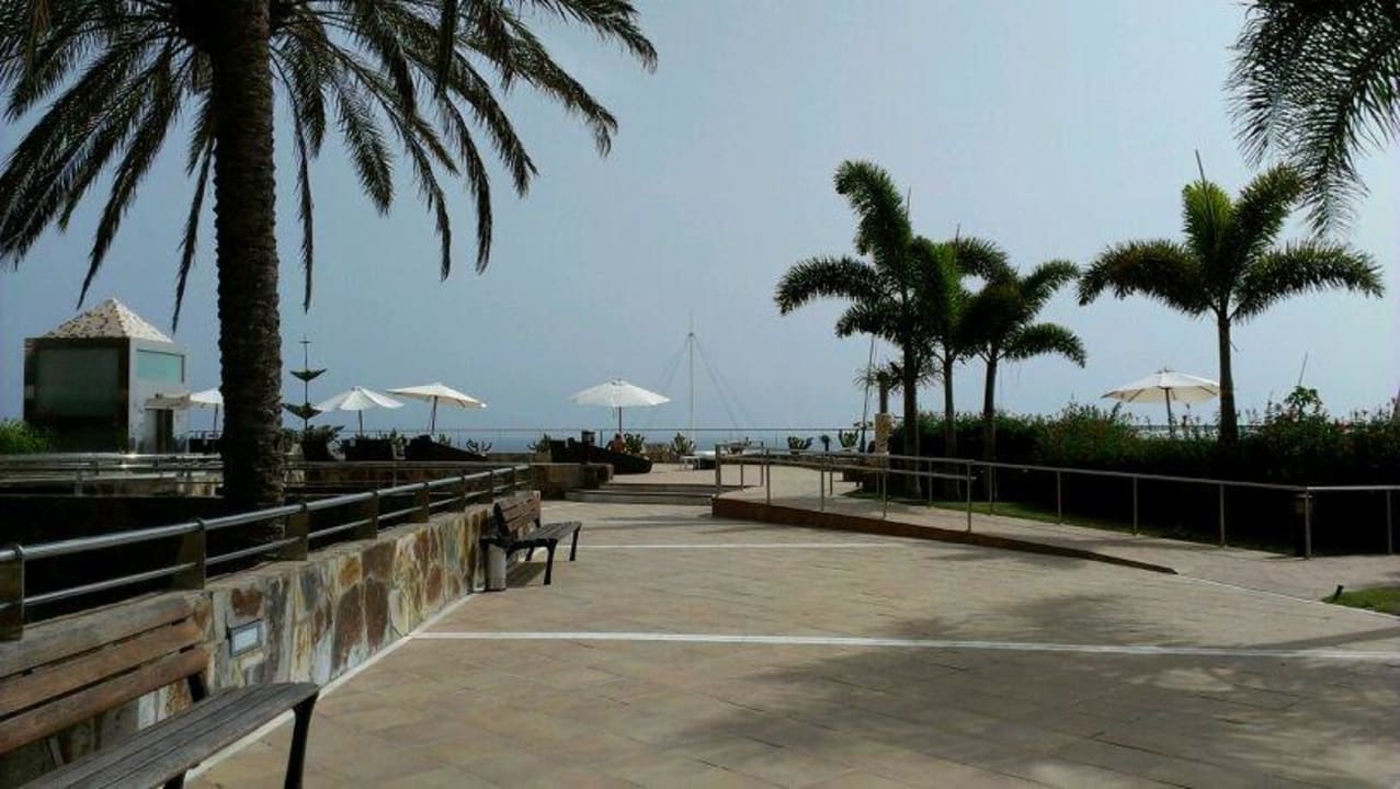 Blick in Richtung Sonnenterrasse H10 Playa Meloneras Horizons Collection