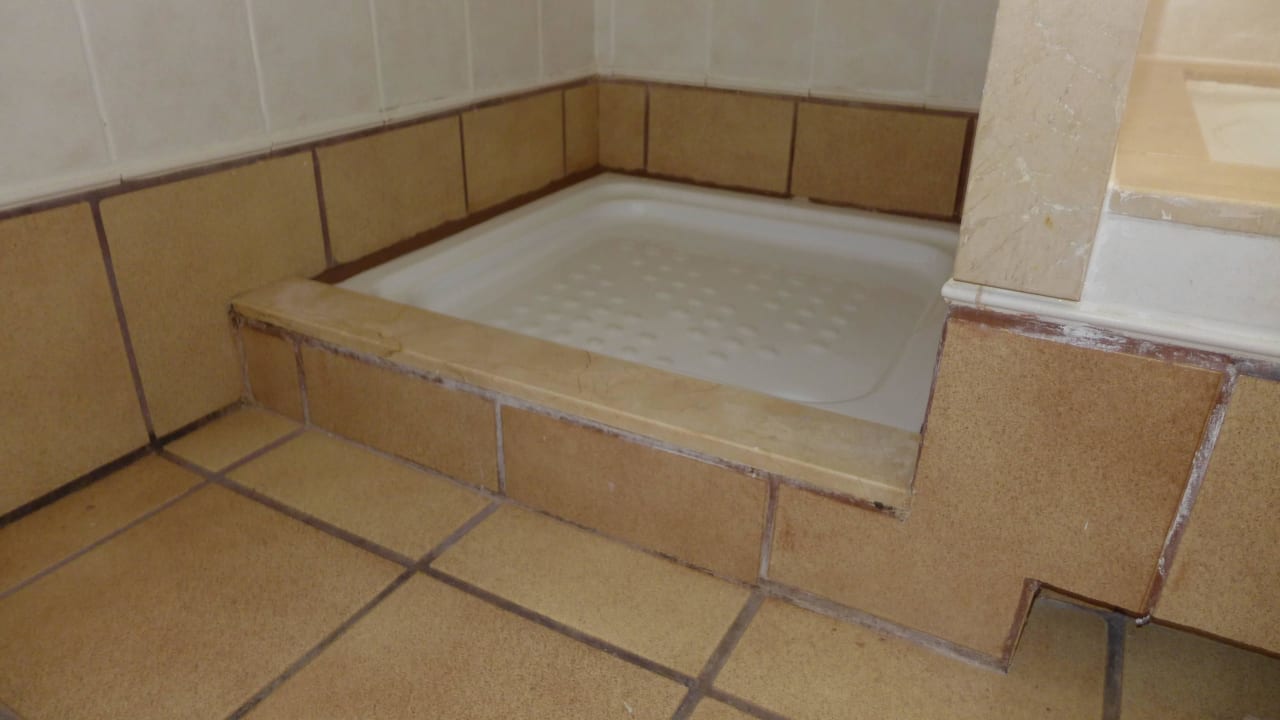 Duschnische ohne Vorhang etc. HD Apartamentos Pueblo Marinero